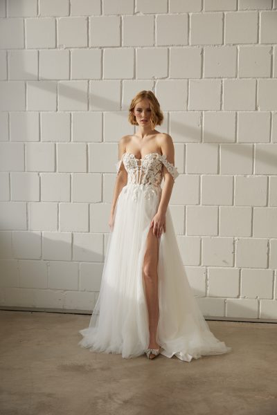 A-Linie mit Spitzenoberteil