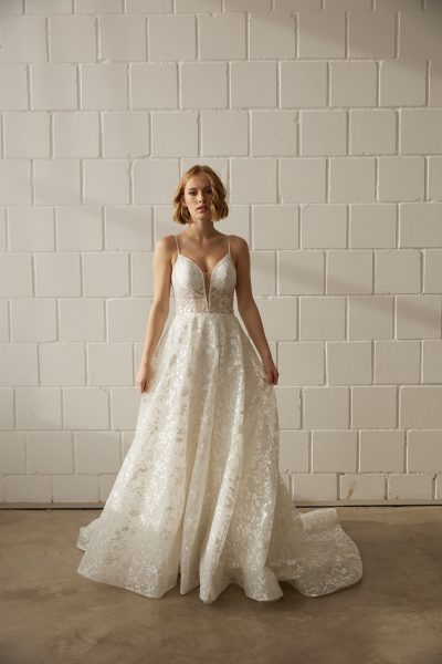 A-Linie mit Paillettenspitze