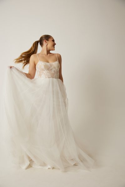 Leichte A-Linie mit Bralette Oberteil