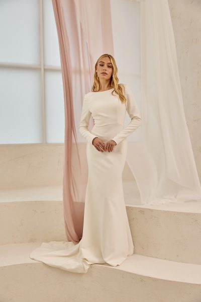 Kleid aus Crepe mit Langarm