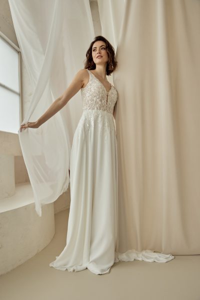 Kleid aus Chiffon mit Spitzenoberteil