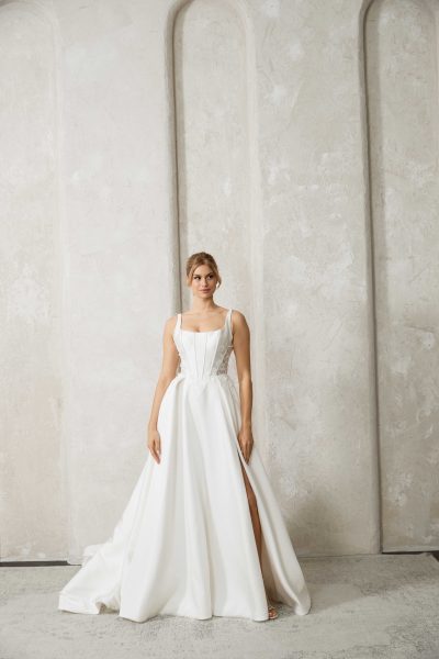 Kleid aus Mikado
